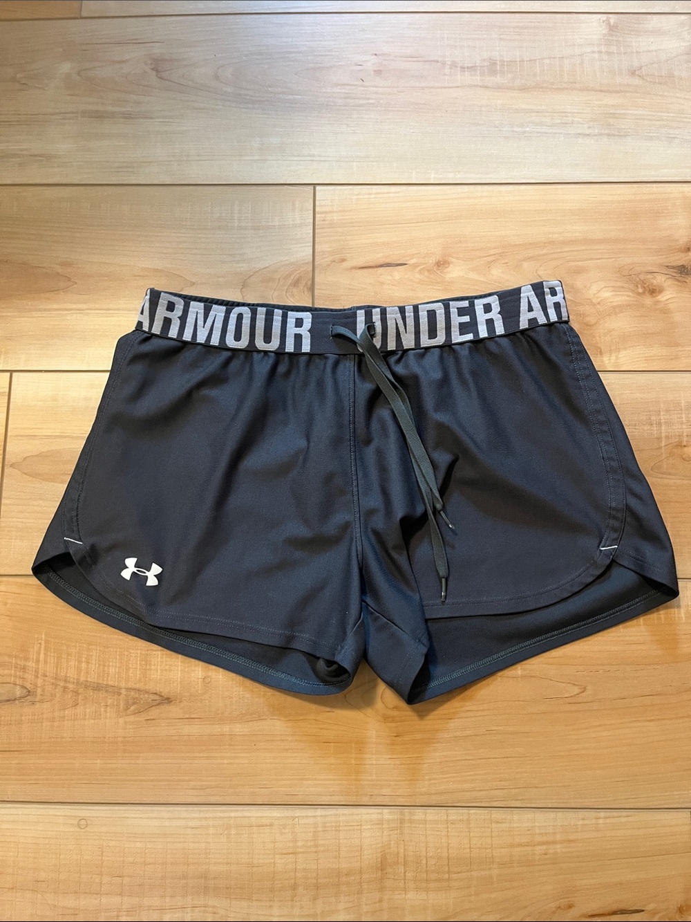 Under Armour Black Women's Logo Elastic Waist Shorts